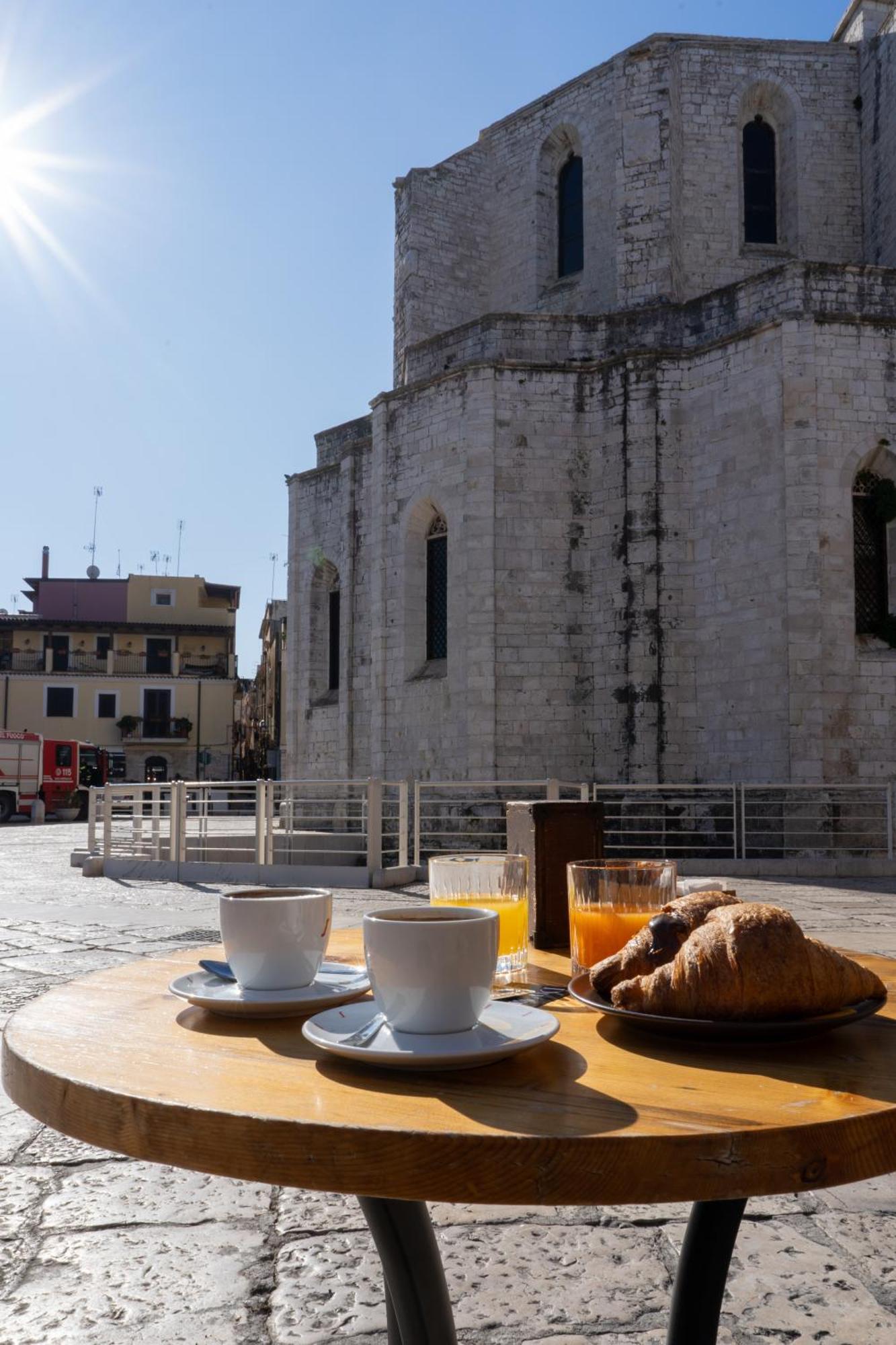 Duomo Guest House Барлетта Экстерьер фото