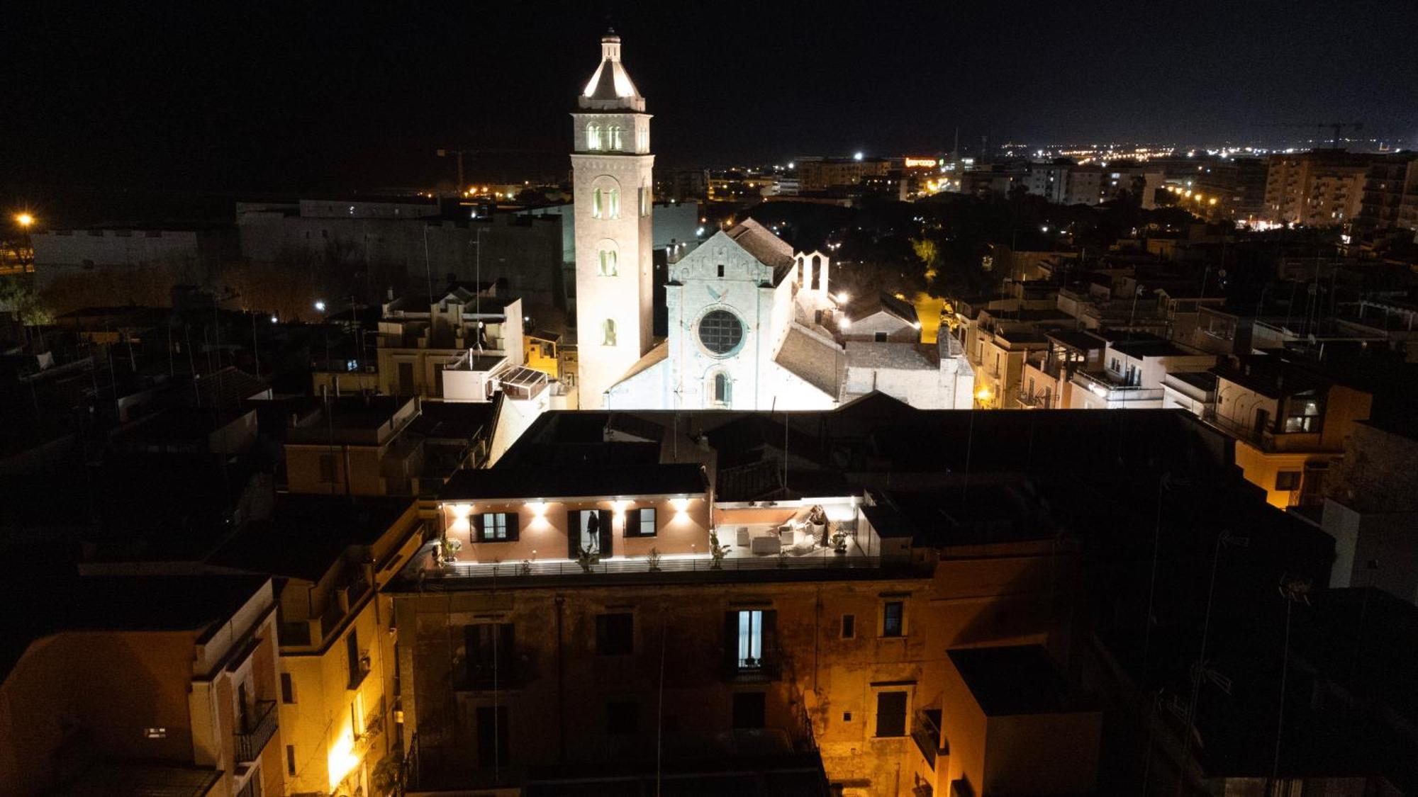Duomo Guest House Барлетта Экстерьер фото